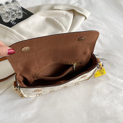 Fashionable retro printed small square bag; versatile single shoulder bag; crossbody bag under the arm.