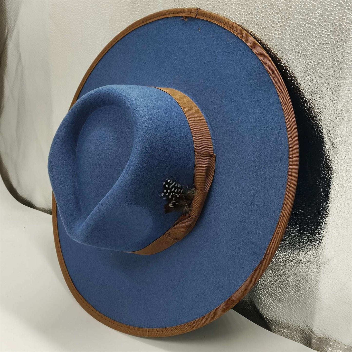 Chapéu Fedora Pintado à Mão Masculino e Feminino Chapéu Panamá Moda Primavera Outono com Pena Envolta Chapéu Fedora de Lã com Aba Grande