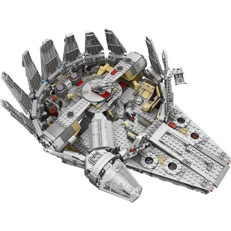 Em Estoque 1381 Peças Nave Espacial Millennium Guerra Espacial Conjunto Falcão Alienígena MINI 75105 Modelo de Blocos de Montar Tijolos Brinquedo de Presente