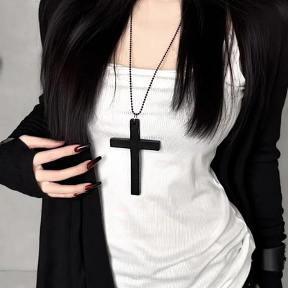 Fashion Punk Gothic Wood Cross Pendant Necklace for Women Men Halloween Vintage Black Hip Hop Y2K Accessories Party Jewelry Gift
