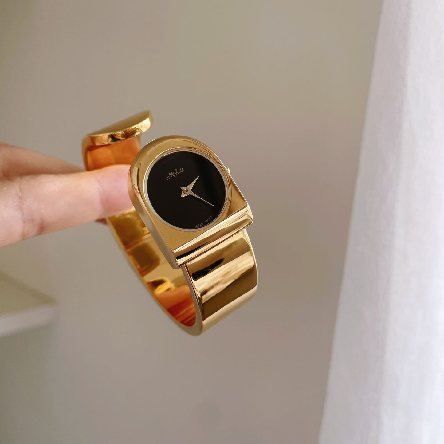 Luxury Women's Quartz Watch Simple Design Gold Delicate Bracelet Clock Gift Stainless Steel Women's Watch