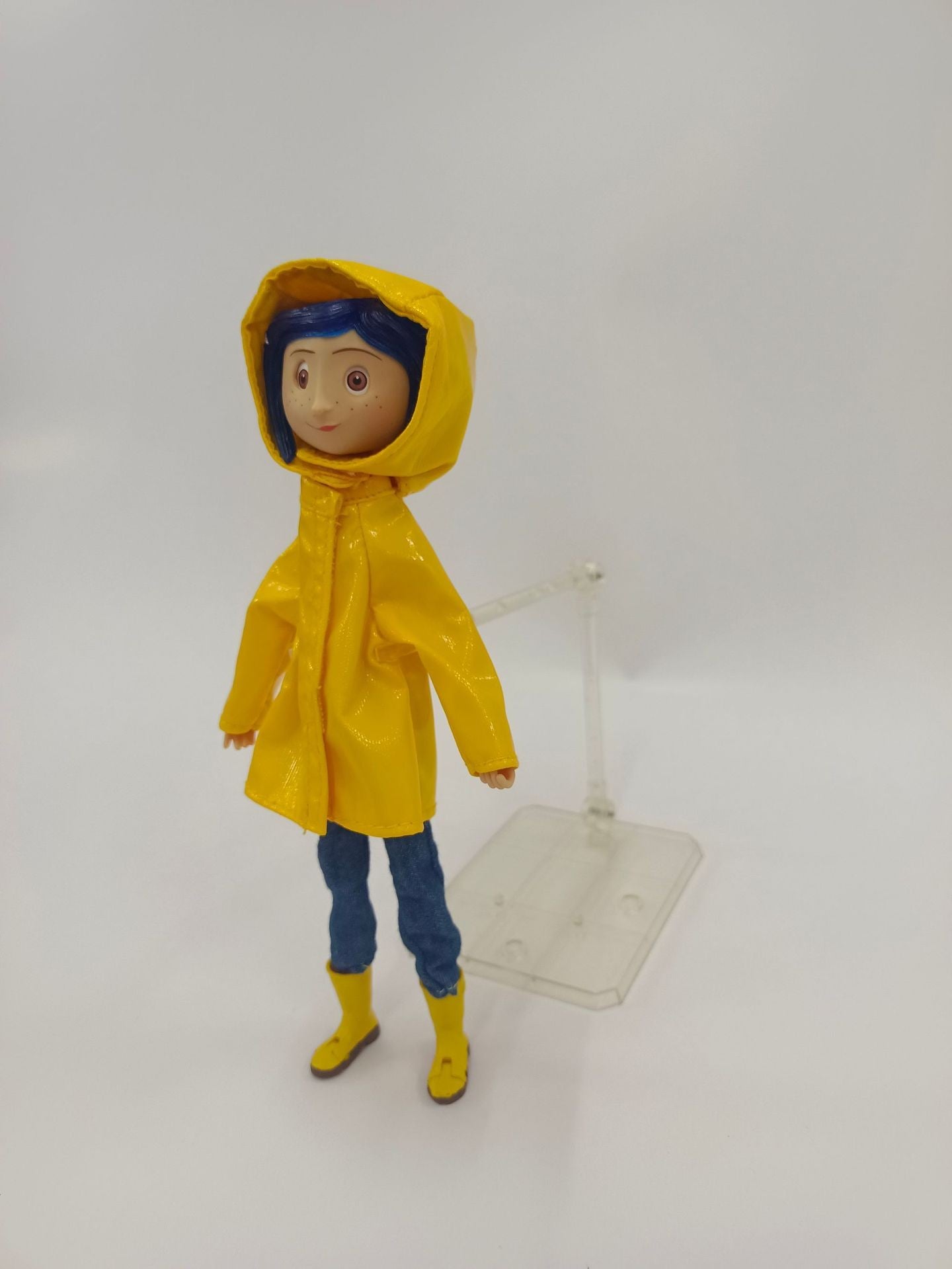 Neca Anime Coraline Doll Articulated Anime Figure Raincoat Sweater In Striped Shirt Toy La Girl Decoration Model Bithday Gifts