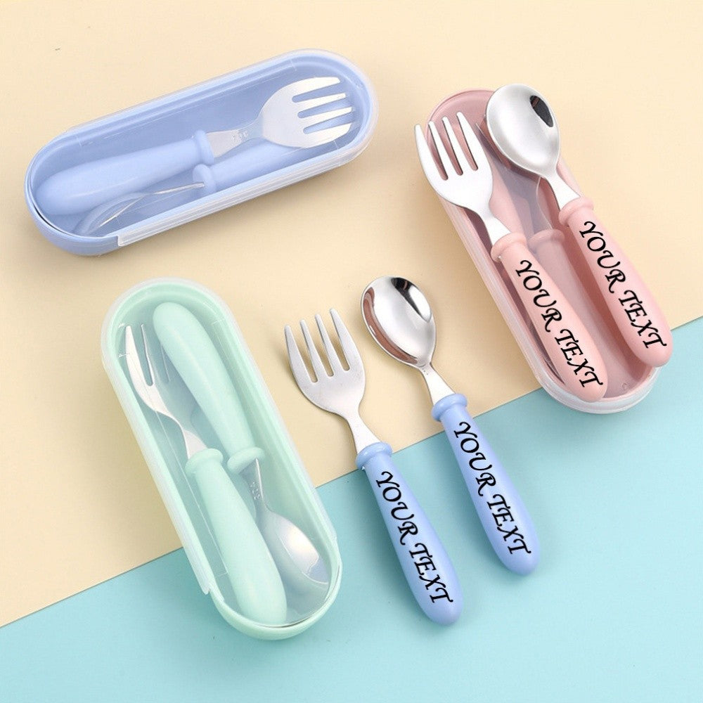 Conjunto de Talheres Personalizado em Aço Inoxidável com Nome e Estojo – Colher e Garfo Duráveis, Ideais para Festas e Presentes de Páscoa