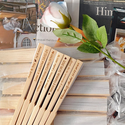 Personalized white paper Hand Fans with organza bag Custom Engraved Wedding Fans Party Favor Bridal Shower Accessory Guest Gifts