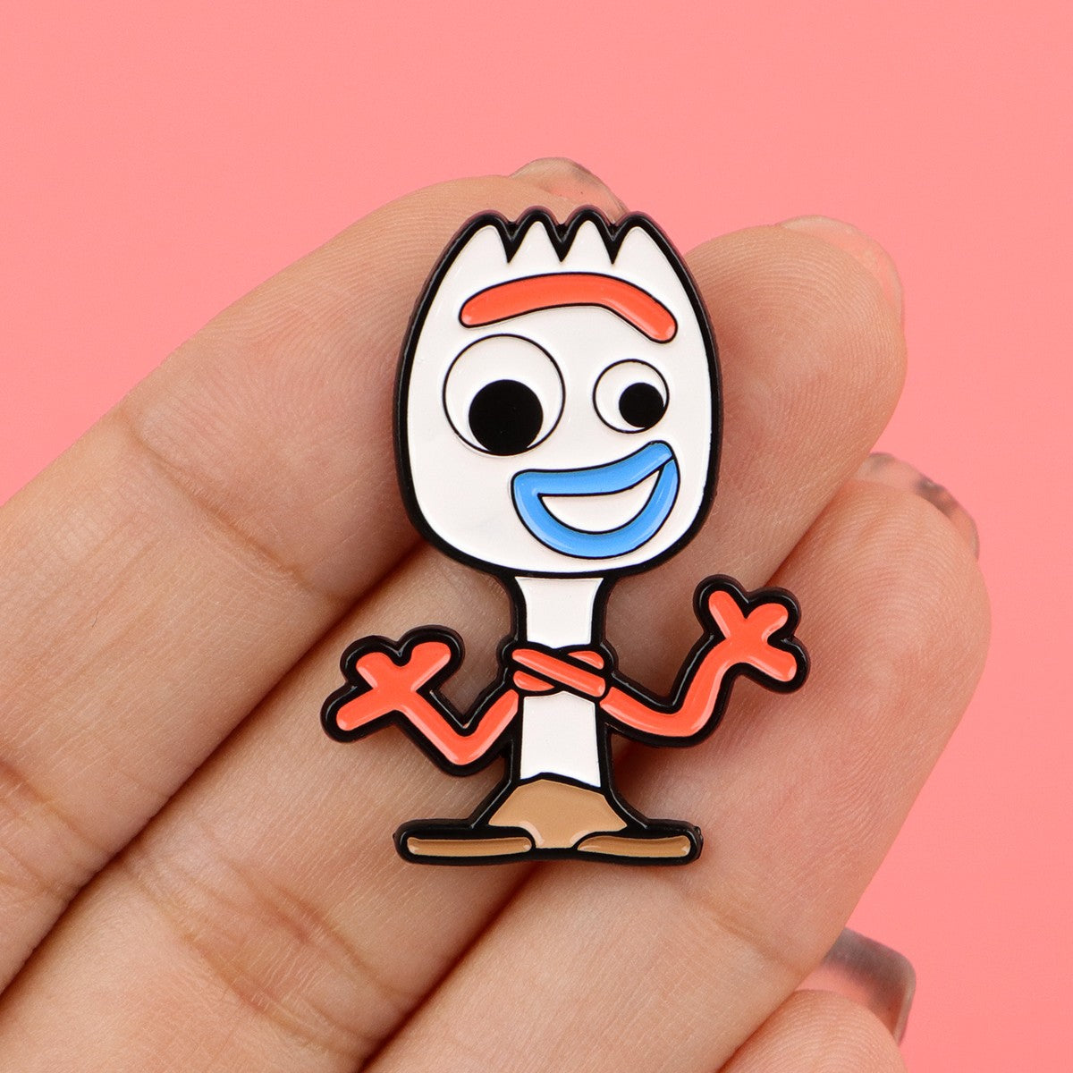 1-6 unidades/conjunto Figuras de Brinquedo de Animação Mista Broches Esmaltados Alfinetes de Lapela de Desenhos Animados Emblema em Mochilas Acessórios de Roupa Presentes
