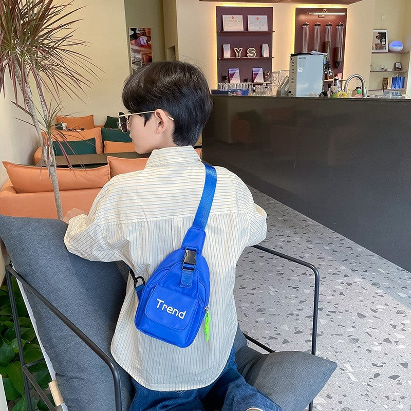 Bolsa de ombro infantil de cor lisa com letras simples, moderna, de nylon, para crianças, bolsa transversal, fofa, casual, para meninos, pochete, bolsa de mão