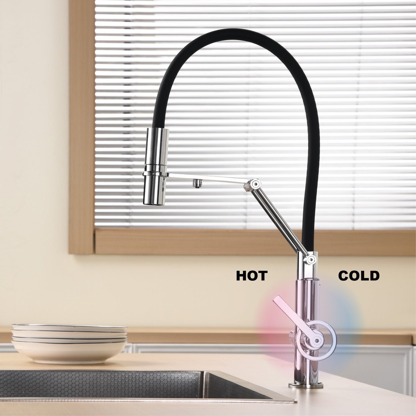 Torneira de Cozinha Moderna em Latão Cromado com Spray Retrátil 3 em 1, Função de Água Pura, Furo Único, Misturador de Pia Quente e Frio com 2 Alças