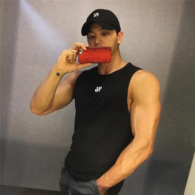 2024 Mens fitness gyms Tank top men Fitness sleeveless shirt Male mesh breathable Sports vest Undershirt Gyms Running vest men