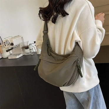 Durable Nylon Fabric Shoulder Bag High Capacity Women's Crossbody Messenger Bag Stylish Leisure Hobo Handbag for Everyday Use