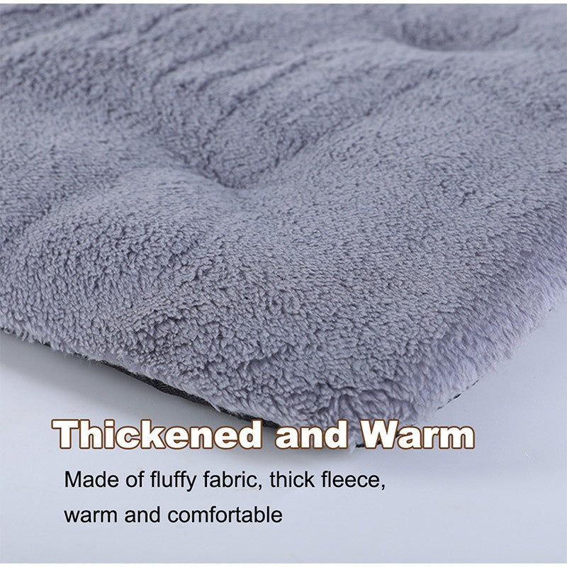 Self-Warming Heated Pet Pad Thick Indoor/Outdoor Mat for Dogs & Cats Energy-Saving Cushion Bed Anti-Slip Kennel Mat Pet Supplies
