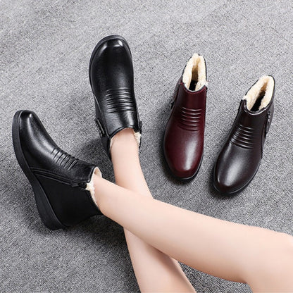 Leather Boots 2024 New Winter Middle-aged Flat Bottom Shoes for Women Soft Bottom Non-slip Wool Warm Cotton Shoes Women Boots