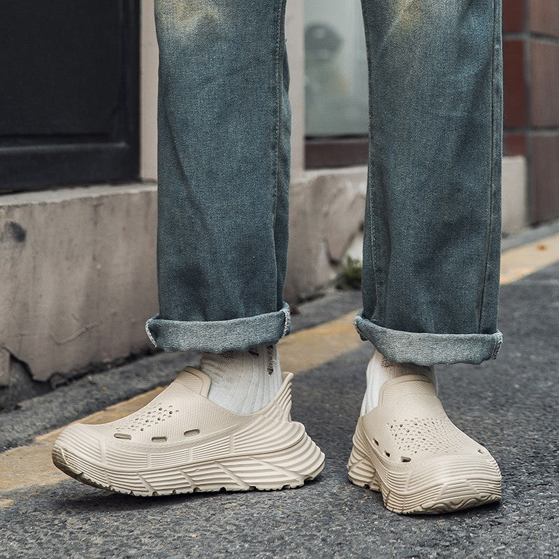 Summer Sandals Men Beach Slipper Platform Soft Sole Waterproof Anti-Slip Sandals Water Shoes Outdoor Sport Hollow out Men Shoes