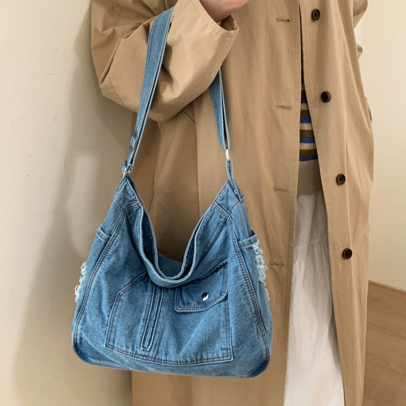 New Denim Shoulder Bag Women Fashion Large Capacity Casual Tote Handle Bag for School Comfortable and Versatile Commute Bag