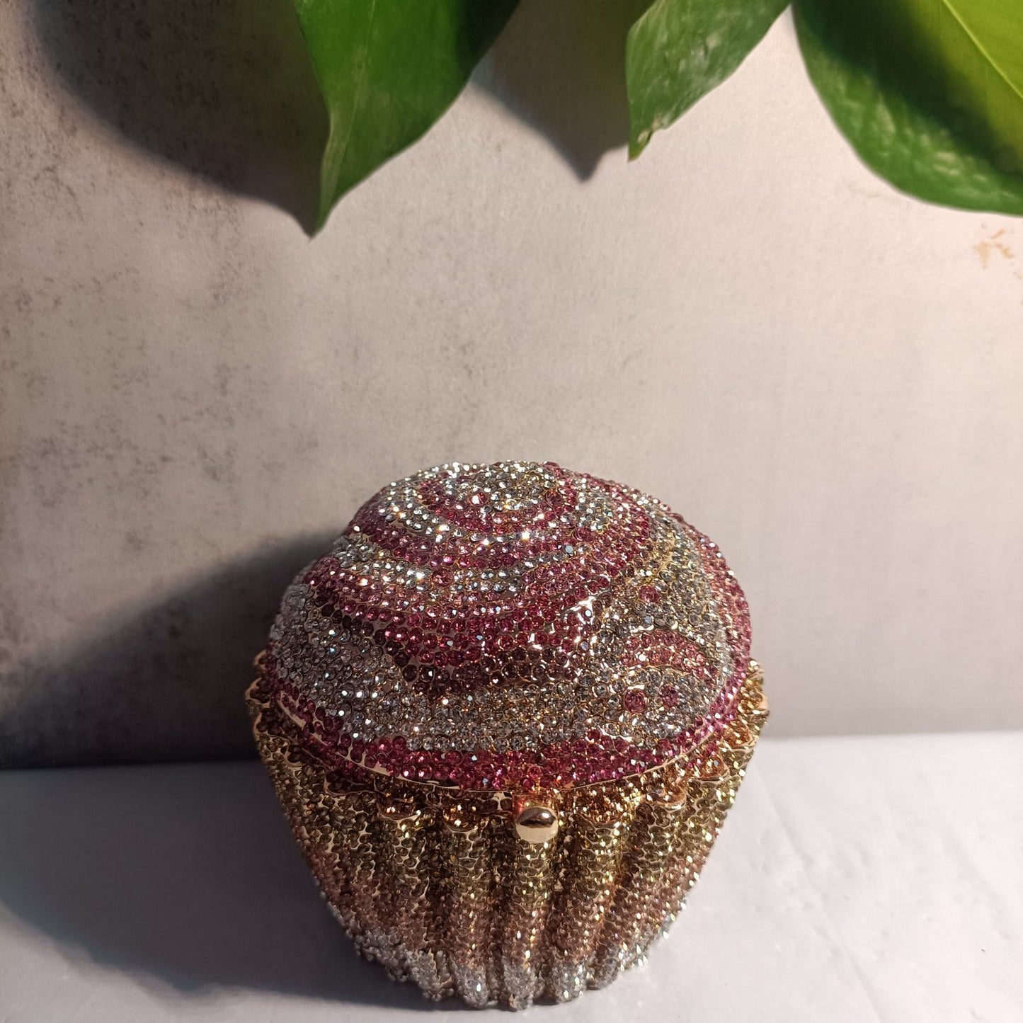 Luxury Women Pink Flower Clutch Bags Stone Evening Bags Bridal Rhinestone Handbags Wedding Clutches Bags Dinner Minaudiere Purse