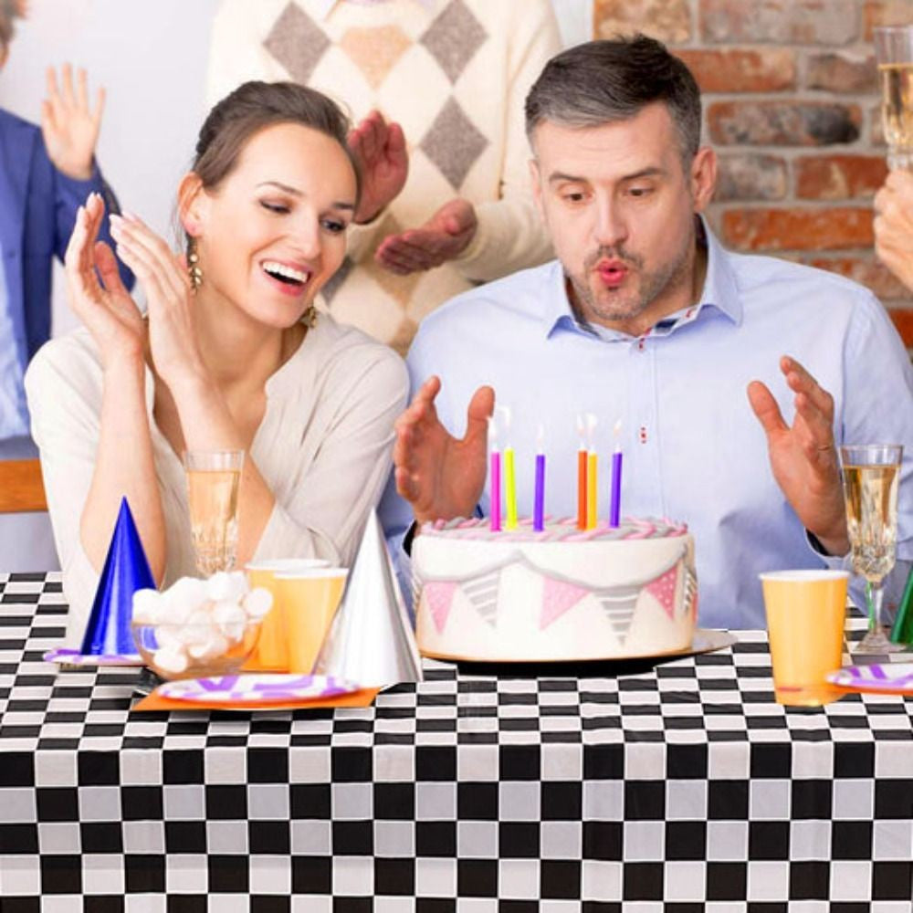 137x274cm Party F1 race black and white checkered tablecloth Waterproof and stain-proof disposable tablecloth