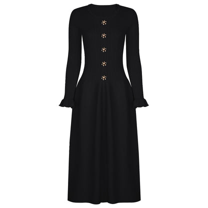 High Quality Spring And Autumn New Fashion Knitted Heavy Industry Pearl Slim Fit And Slimming Round Neck Long Sleeved Dress