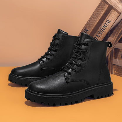 Men Black Leather Boots New British Style High Top Fashion Work Boots Outdoor Street Fashion Chelsea Men Shoes Comfortable Short