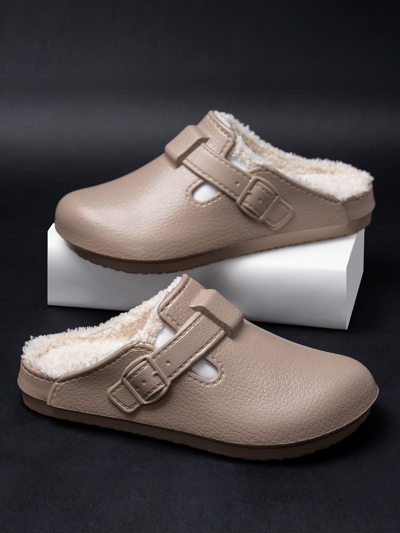 Men Plush Lined Outdoor Anti-slip Garden Shoes Warm Fuzzy Slippers For Women Winter New Cotton Slippers Fuzzy Home Slides