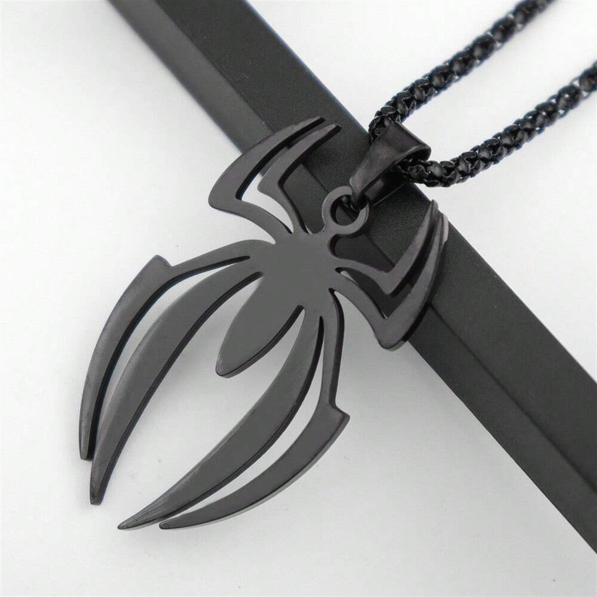 Colar Cosplay com Pingente de Aço Inoxidável Masculino Logotipo de Homem-Aranha de Super-Herói Corrente Gargantilha Acessórios de Joias Presente