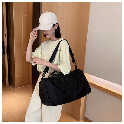 2024 New large Capacity Portable Handbag Leisure Fitness Sports Travel Bag Korean Fashion Receive Gym Bag