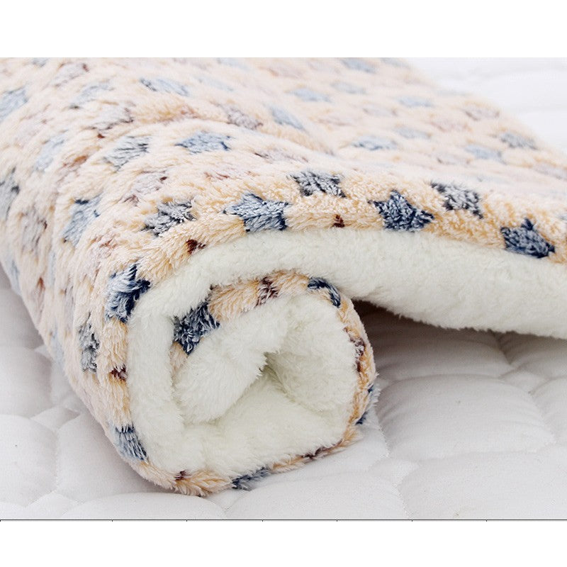 Tapete para animais de estimação de flanela macia cama de cachorro inverno engrossar cobertor quente para cães e gatos filhote de cachorro dormir capa toalha almofada para cães pequenos médios grandes