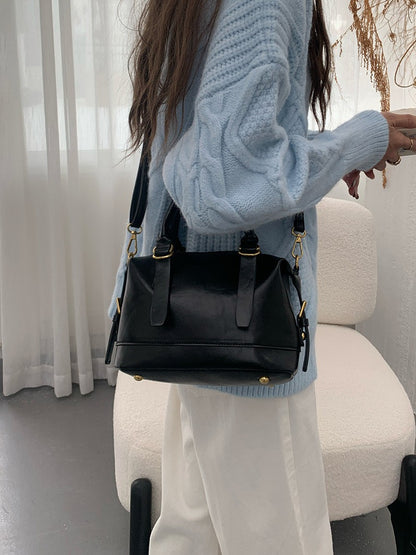 2025 new retro crossbody bag, shoulder bag, pillow bag, bowling bag, fashionable casual business daily commuting women's bag