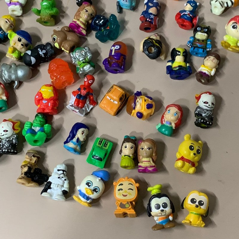 Escolha aleatória 10/25/50pçs Squinkies Mini Bonecos de Borracha Marvel Universe Super-Heróis DC Comics Princesas Disney Pixar Mini Brinquedos
