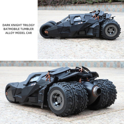 Miniaturas de Batmóvel na Escala 1:24, Carrinhos de Brinquedo com Versão Spray e Liga Fundida, Veículos com Luz e Som para Crianças e Adultos