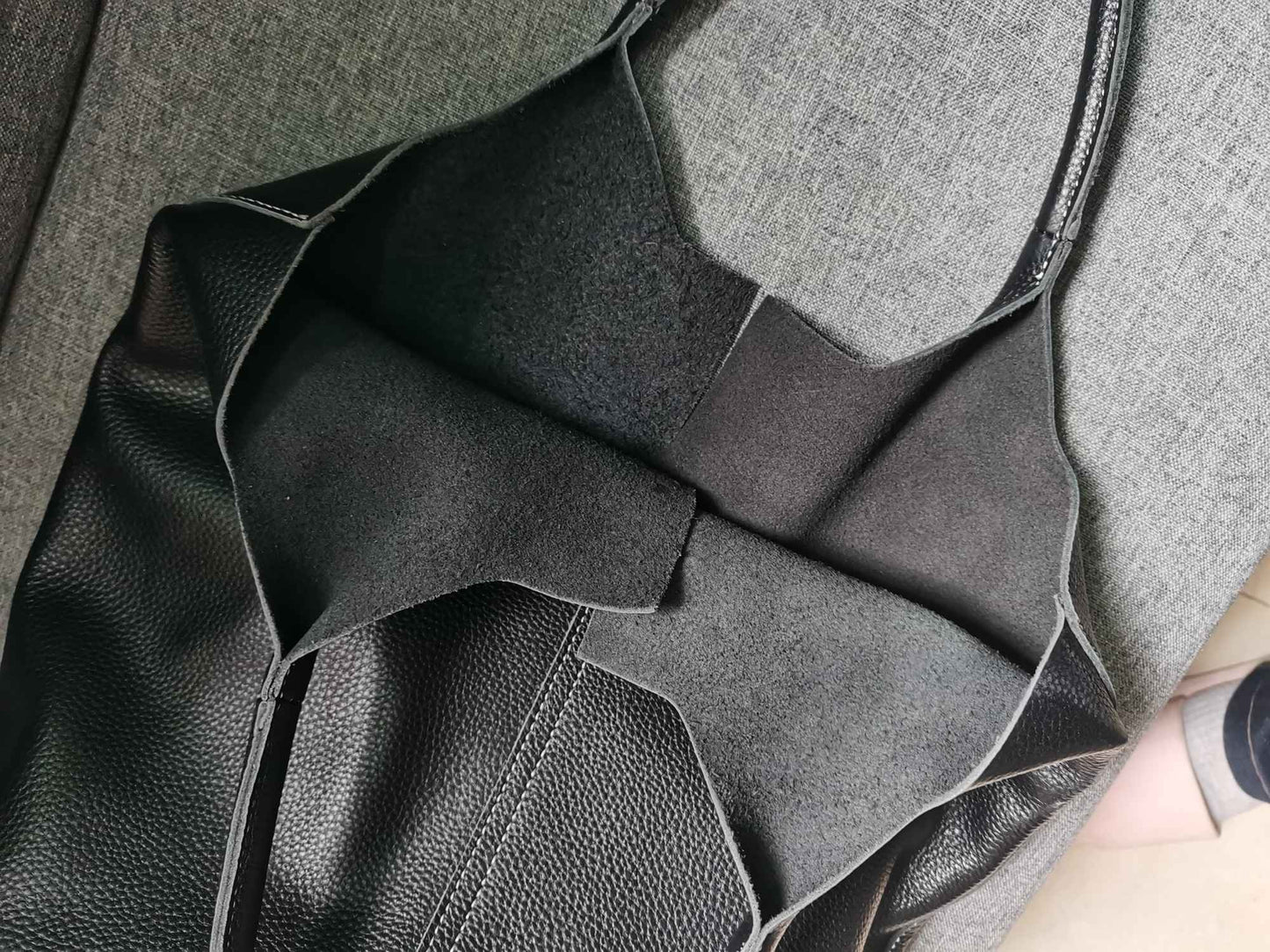 Genuine Grade Leather Women Commuter Tote Bag Ladies Soft Cowhide Tote Shoulder Handbag Large Female Bucket Bag Luxury Designer