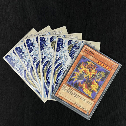 60 UNIDADES Protetores de Carta Multidimensionais Estampas Japonesas de Surf Protetores de Carta de Negociação Protetores de Carta de Desenho Animado para MTG/PKM/YGO