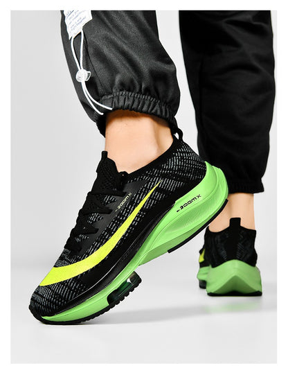 Tênis de Corrida Masculino Respirável Amortecimento de Corrida ao Ar Livre Tênis de Caminhada Tênis de Luxo para Casais Sapatos Antiderrapantes de Malha para Todo-Terreno