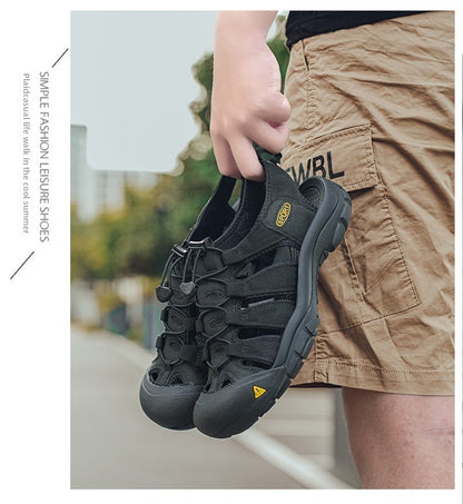 2025 Summer Men's Sandals Thick soled Baotou beach shoes Outdoor oversized casual Shoes Male lightweight hollow sandals Homme