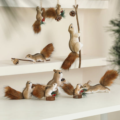 Christmas Squirrel Hanging Ornaments,Squirrel Pinecones & Berries, Rustic Winter Forest Decor for Christmas Tree, New Year Party
