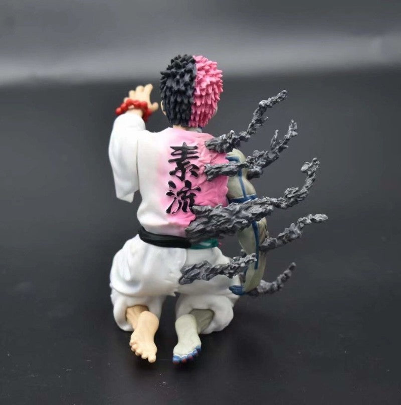 2025 Nova Figura de Anime Demon Slayer Akaza Hakuji de 13cm Modelo Boneca Estatueta de Ação PVC Decoração Periférica Brinquedos para Área de Trabalho