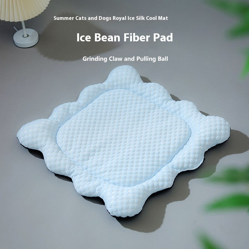 Tapete Gela Pet, Almofada de Seda Macia para Pet, Feito de Tecido Fresco de Grande Porte com Textura Delicada e Superfície Lisa, Adequado para Uso no Verão
