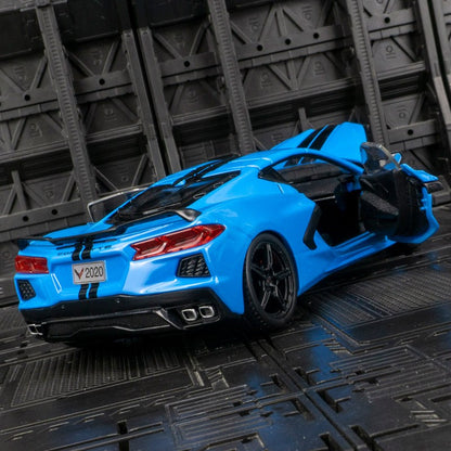 Maisto 1:24 Chevrolet Corvette C8 2020 modelo de carro em liga, portas, capô do motor e porta-malas podem ser abertos, carrinho de brinquedo infantil