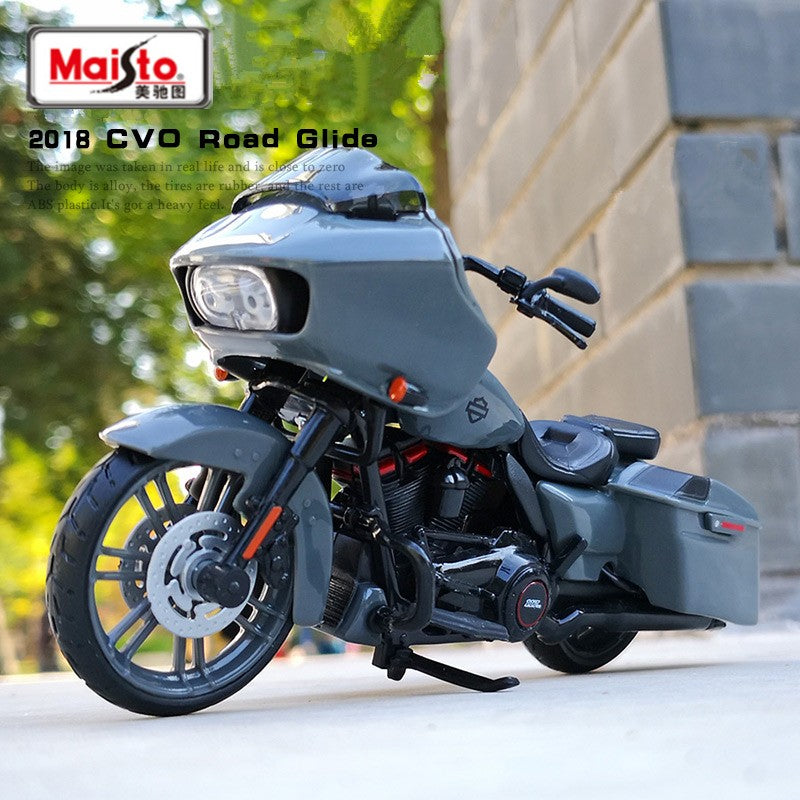 Maisto 1:18 Harley 2018 CVO Road Glide Liga Modelo de Motocicleta Esportiva Metal Moto de Corrida de Rua Modelo de Simulação Presentes Infantis
