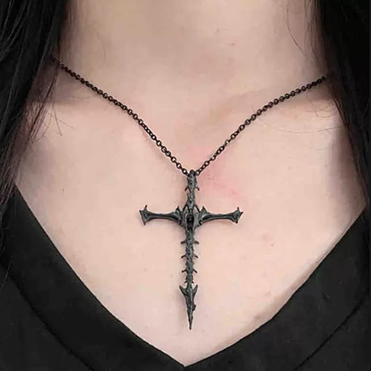 Retro Hip Hop Skull Cross Pendant Necklace for Men and Women Classic Gothtic Dark Style Bone Cross Pendant Necklaces