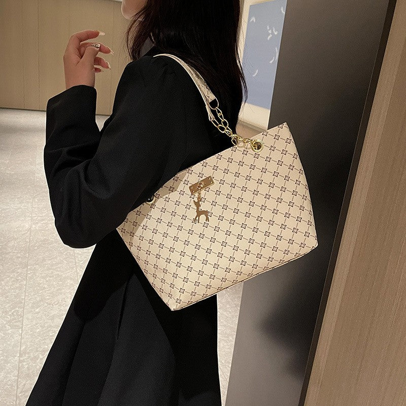 2024 Autumn and Winter New Presbyopic Handbag Shoulder Bag Large Capacity Tote Bag Women's Bag