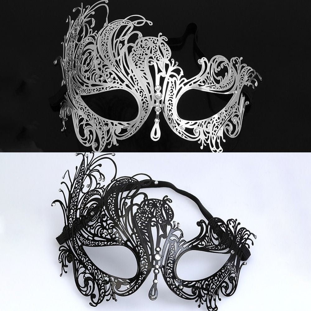Black Gold Skull Metal Mask Halloween Rhinestone Half Face Venetian Masquerade Men White Women Skull Party Mask