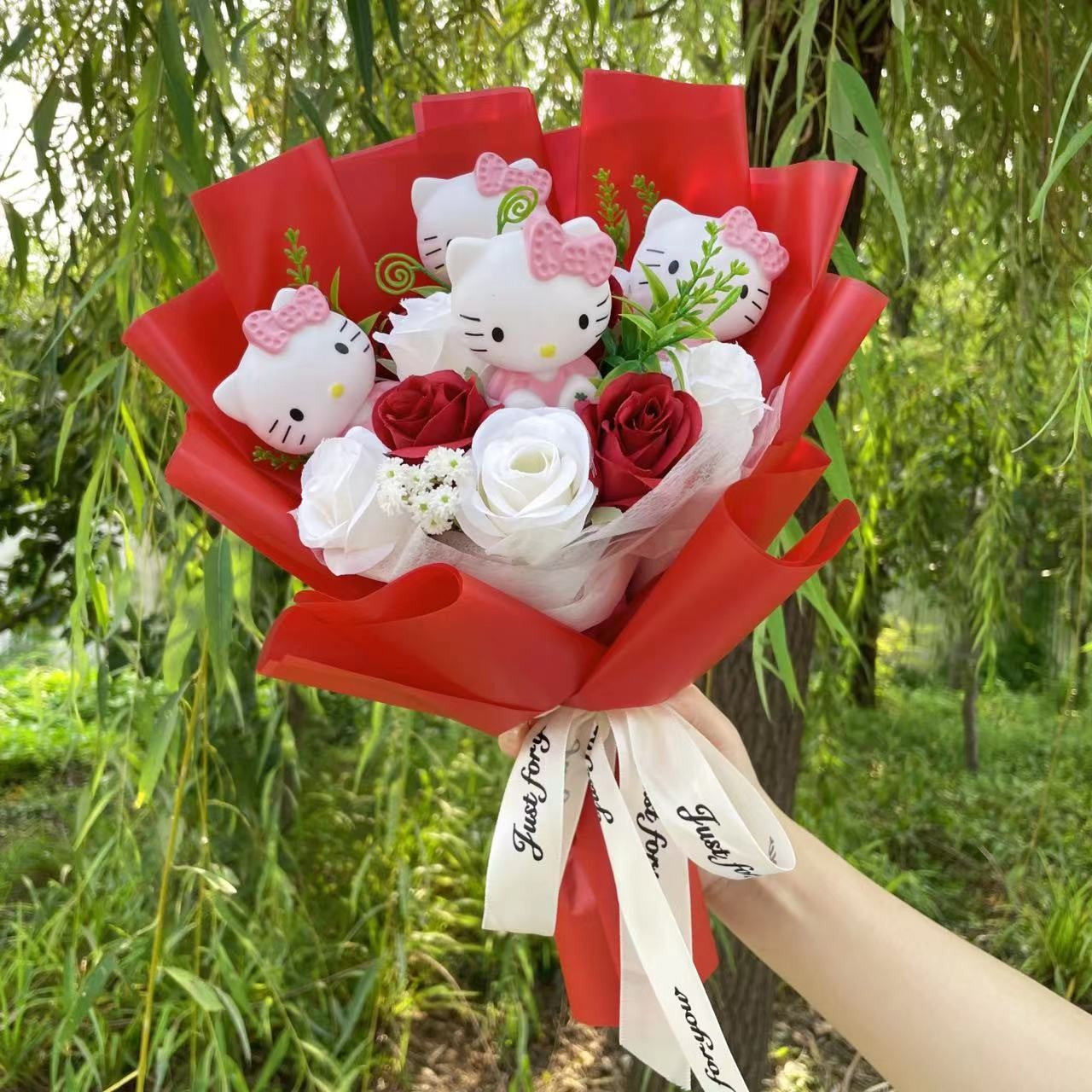 Bonecos de Vinil de Desenho Animado Figuras de Ação Com Flor Artificial Buquê Criativo Presentes de Aniversário de Natal Dia dos Namorados