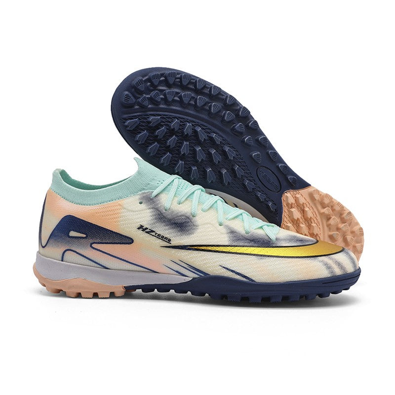 New Men Football Boots Ultralight Soccer Shoes Cleats Long Spikes Match Breathable Indoor Sneakers Training Drop Shipping