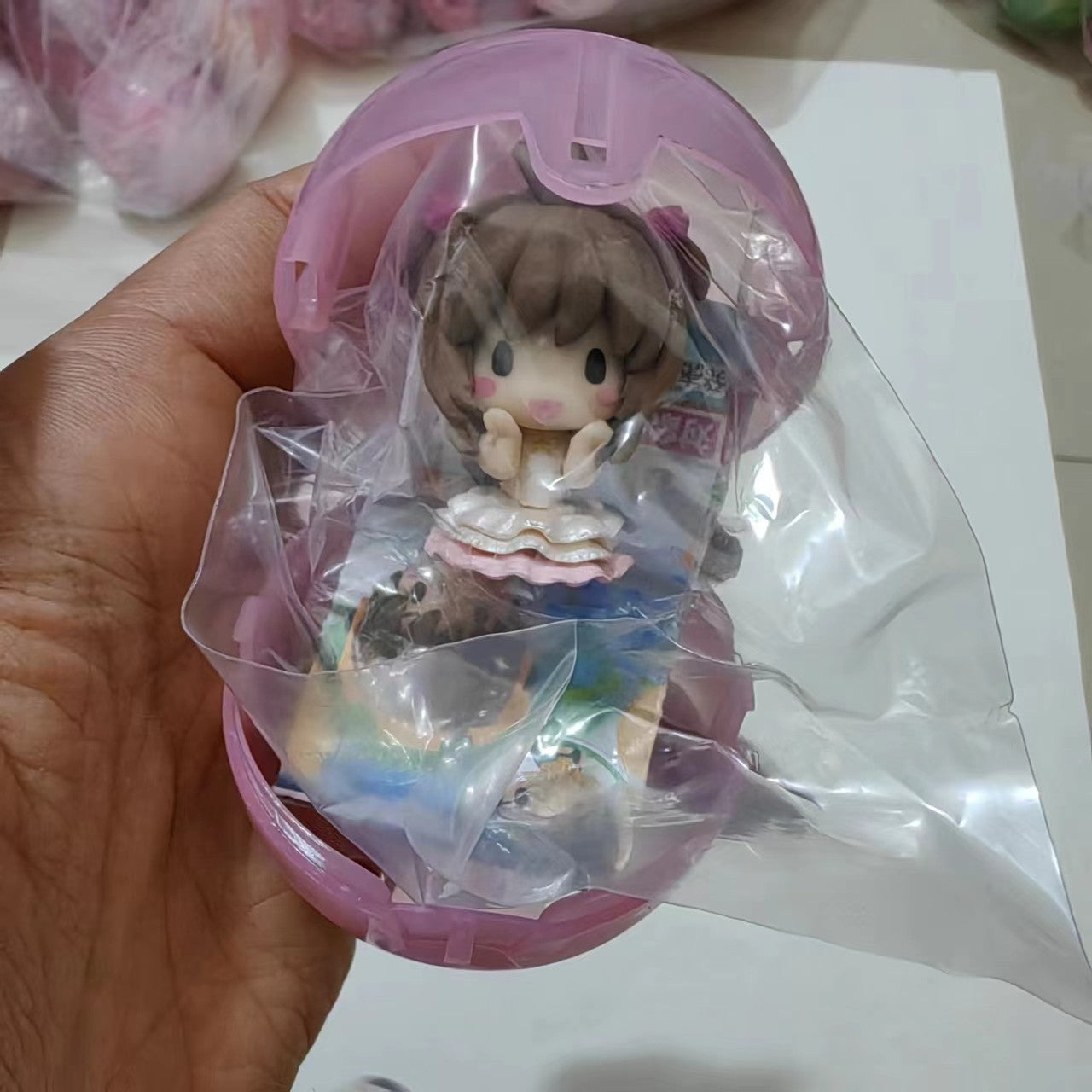 Cardcaptor Sakura Q Versão de uma Boneca Abraçando um Cabo de Dados Li Syaoran Cerberus Modelo de Desenho Animado Brinquedo Cápsula