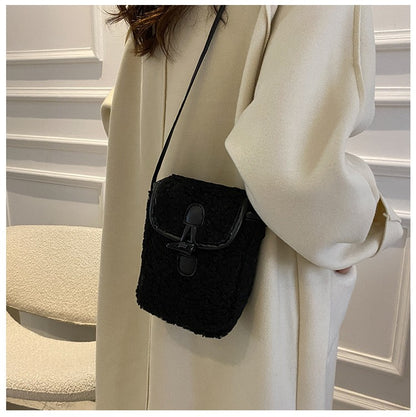 Fashion Winter Lambswool Phone Bag Sweet Lovely Portable Women Wallets Square Purse Faux Fur Plush Shoulder Bags Purses Handbags