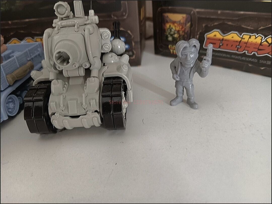 Kit de Modelo Metal Slug X Hot New Release em Estoque - Pequena Escala Tanque/Avião/Caminhão DIY com Figuras de Soldados Cativos