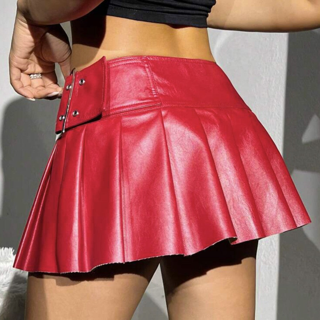Sexy Hot Girls Silver Leather Mini Pleated Skirt Club Party Street Style Buckle Belt Mini Short Skirt 2025 Summer Latest