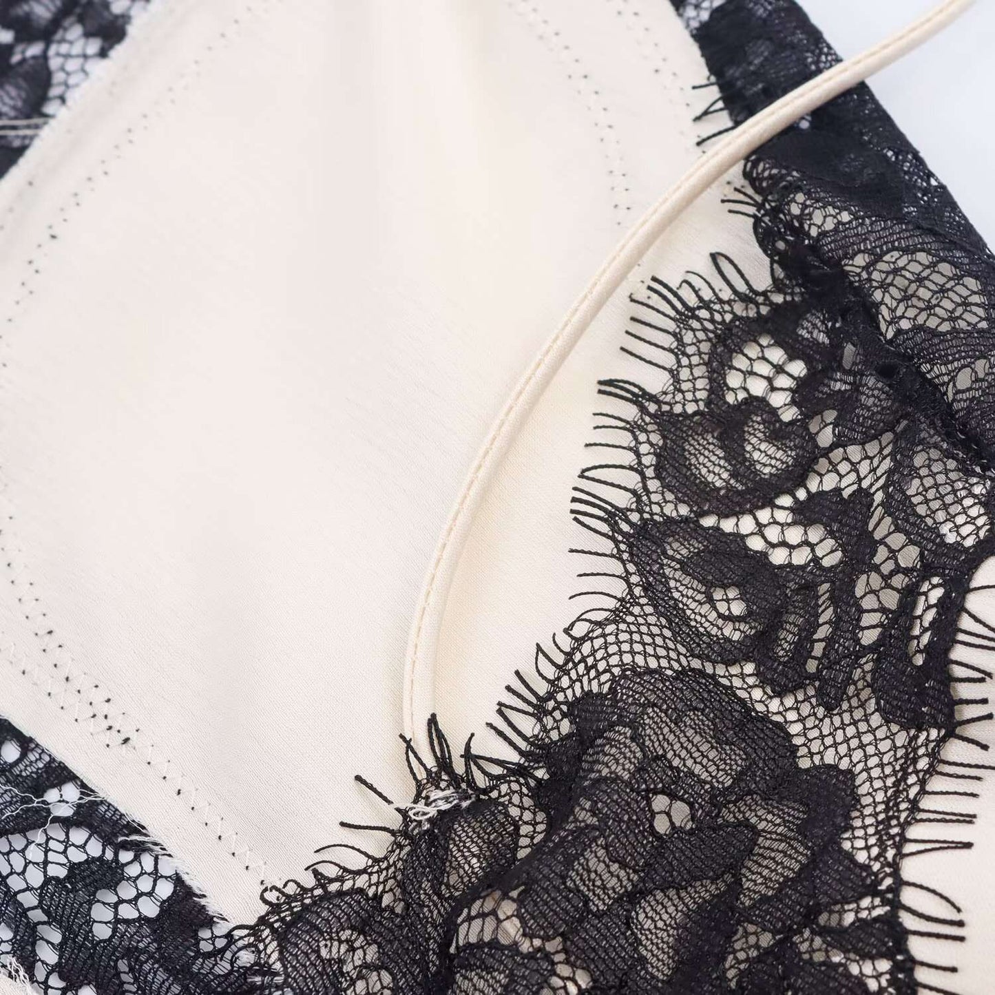 Women Fashion Sexy V-Neck Lace Elegant Halter Dress Asymmetric Hem Dress 2025 Summer New Fashion Holiday Party Beach Dresses