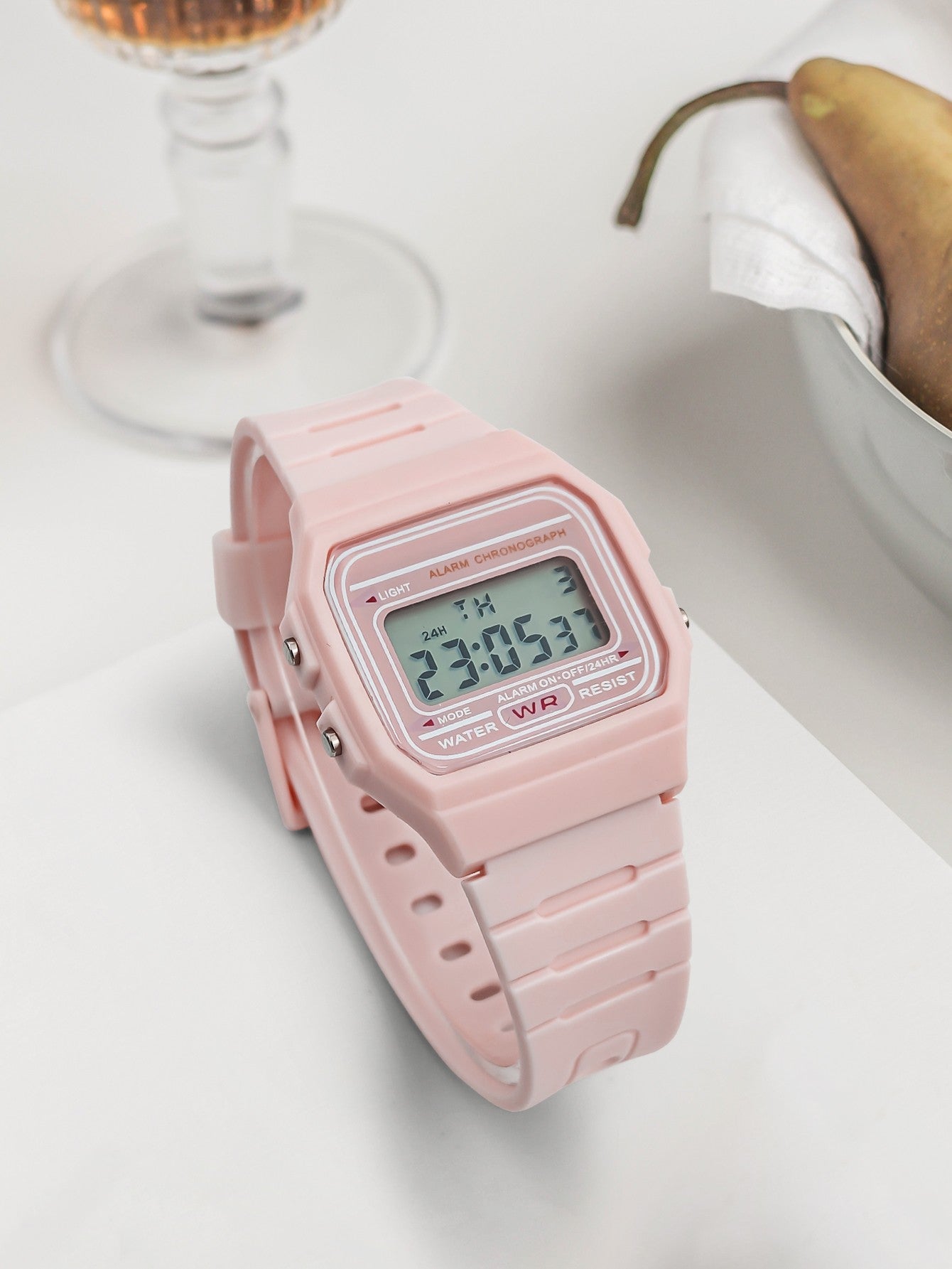 Hot Selling Women LED Digital Electronic Watch Multifunctional Outdoor Simple Leisure Men and Women Sports Watch Reloj