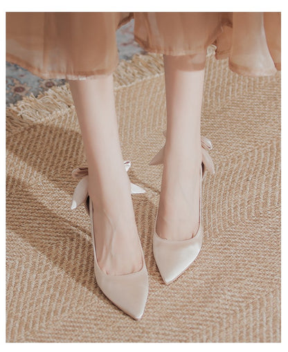 Wedding Heels Women Luxury Brand Design String Bead Pearls High Heels Ladies Sexy Elegant Pointed Toe White Black Pumps2025