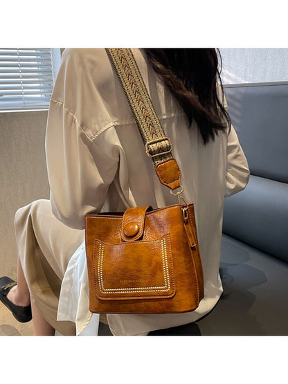 PU Shoulder Bag Multi-pocket Design Zipper and Buckle Opening Design Fashionable Versatile Messenger Bag